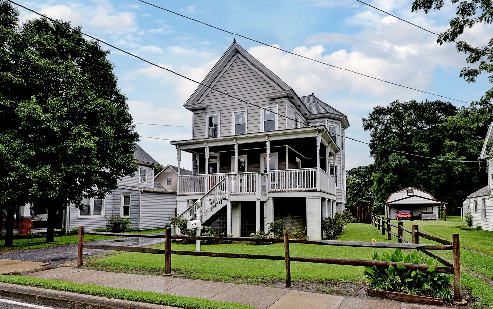 3 Renovated Virginia Homes with Historic Charm Near Downtowns