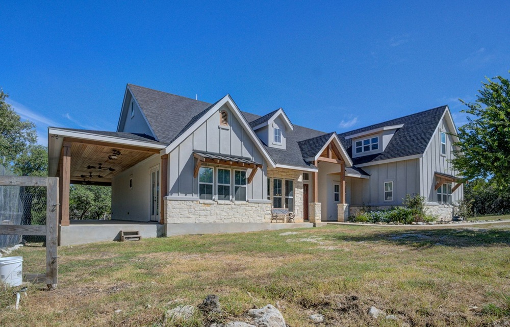 5 Texas Residences Providing Scenic Views and Expansive Personal Estates