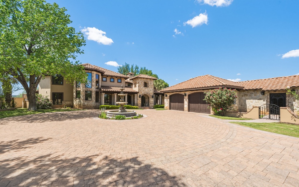 5 Texas Hill Nation Estates, Lakefront Retreats, and Ranch Investments