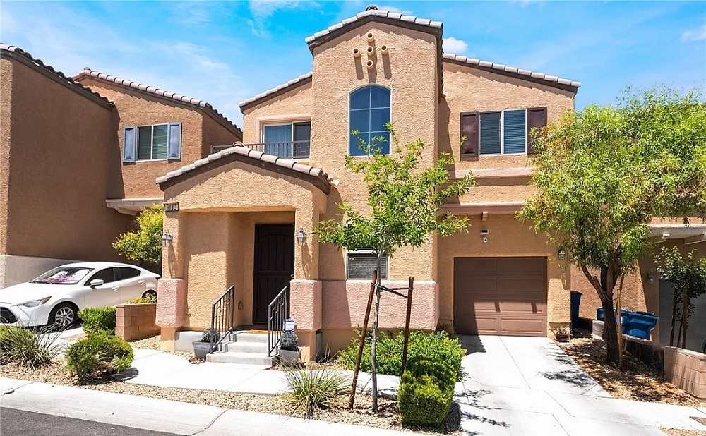 Trendy Open Idea Haven in Las Vegas, Nevada