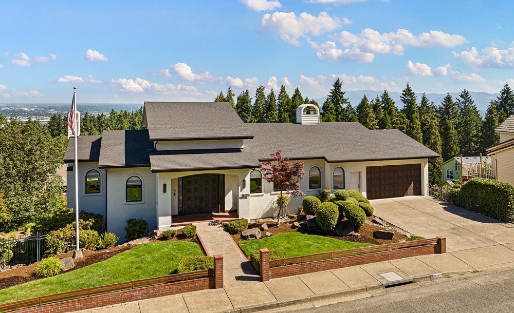 5 Oregon Residences Showcasing Architectural Elegance and Million ...